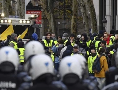 Παρίσι: Σοβαρά επεισόδια διαδηλωτών και αστυνομίας - Βανδαλισμοί καταστημάτων